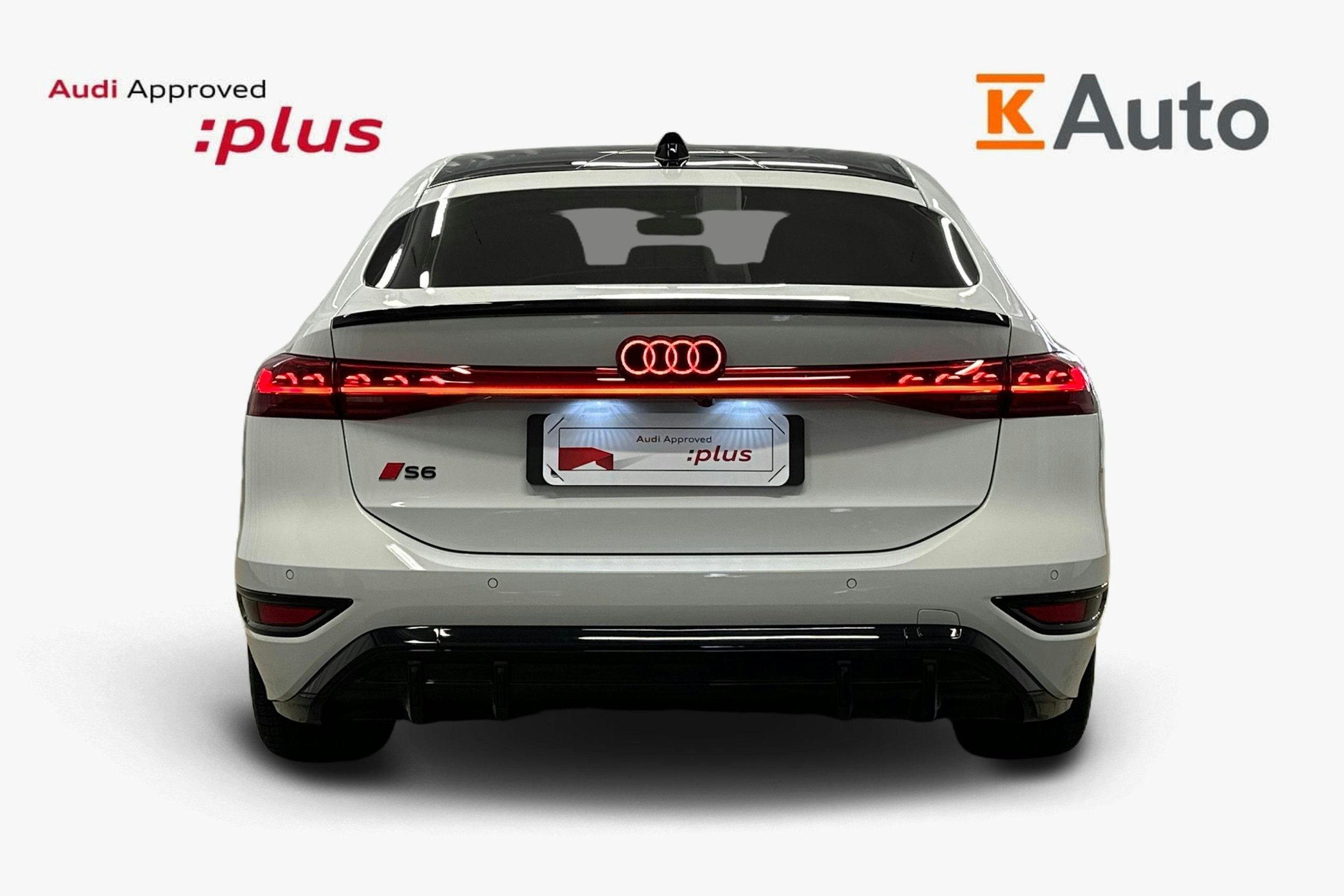 valkoinen Audi S6 e-tron 2025 kuva 3.