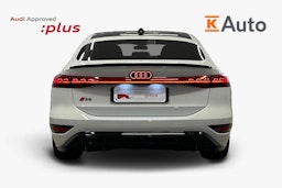 valkoinen Audi S6 e-tron 2025 kuva 3.