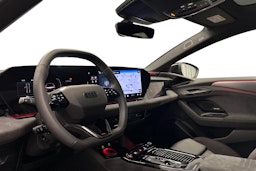 valkoinen Audi S6 e-tron 2025 kuva 7.