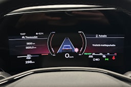 valkoinen Audi S6 e-tron 2025 kuva 25.