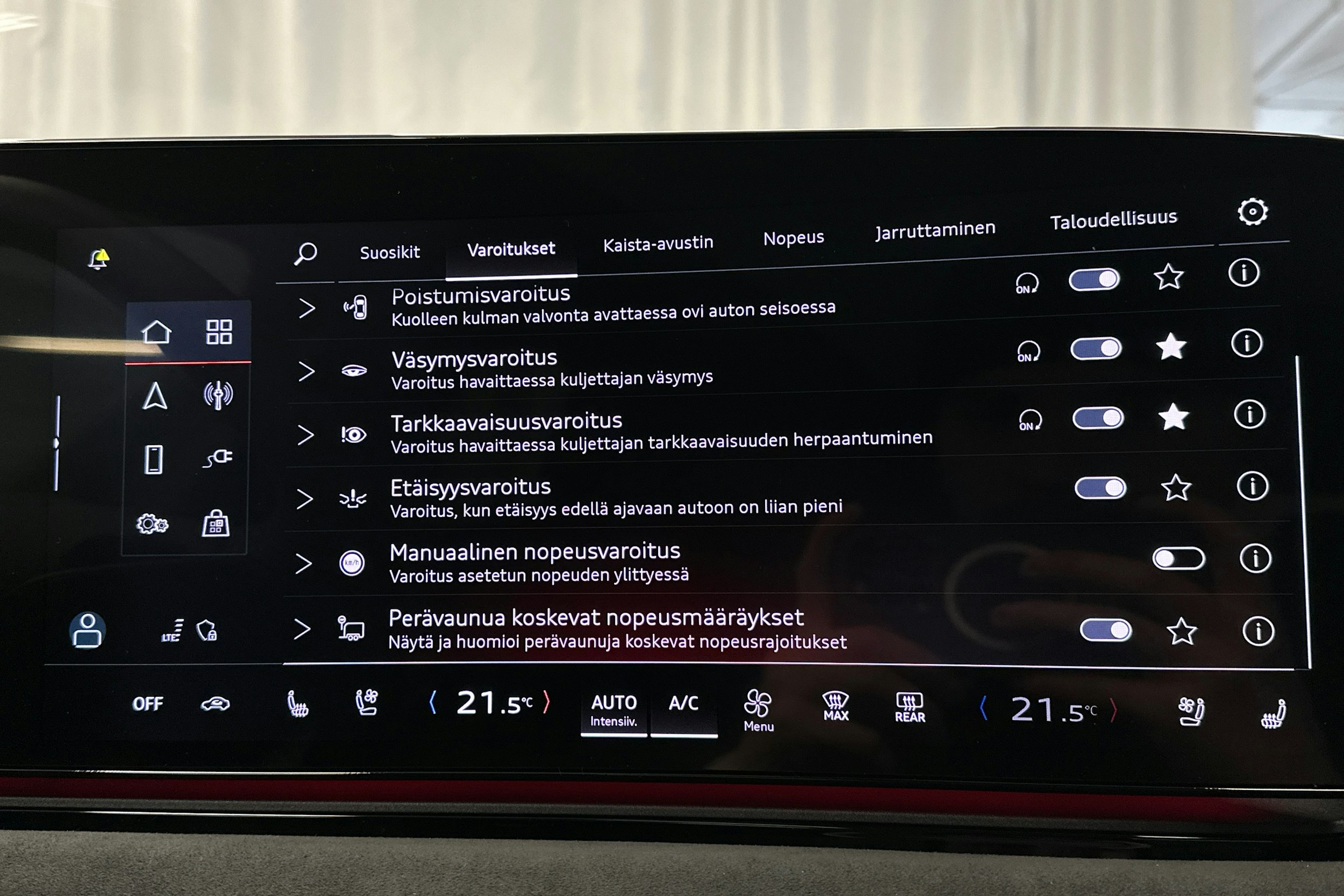 valkoinen Audi S6 e-tron 2025 kuva 32.