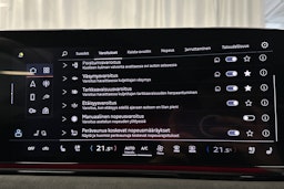 valkoinen Audi S6 e-tron 2025 kuva 32.