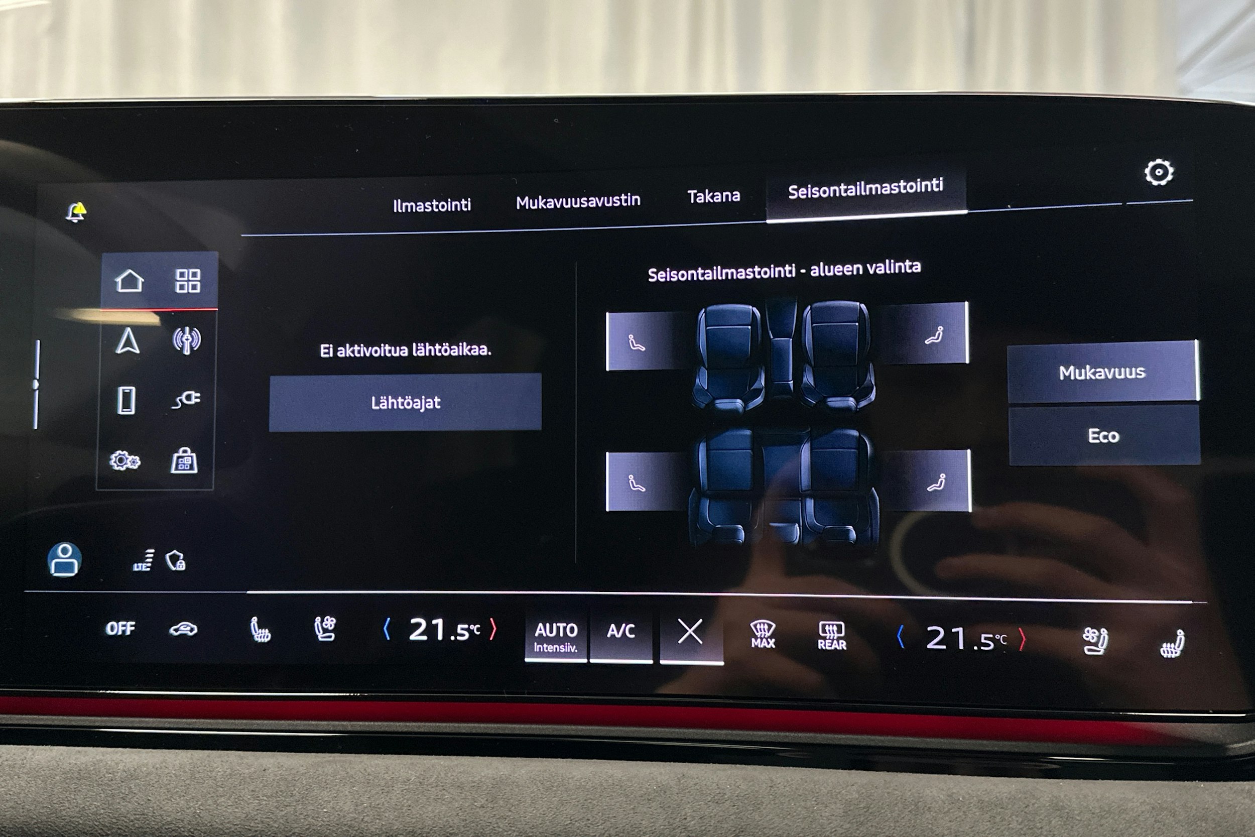 valkoinen Audi S6 e-tron 2025 kuva 36.