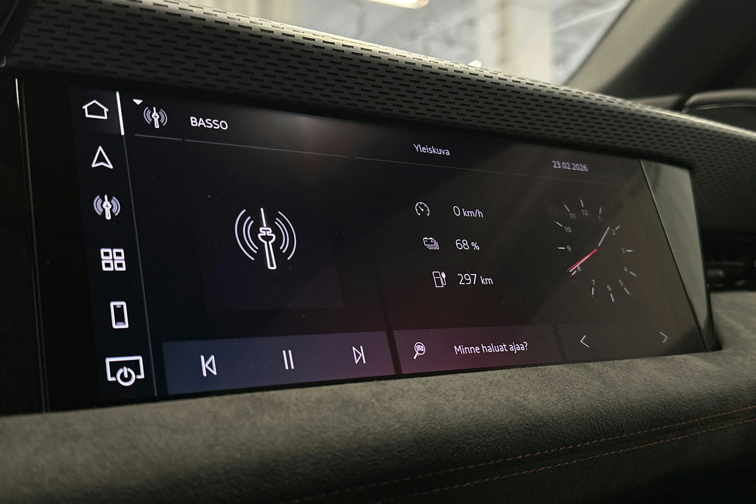 valkoinen Audi S6 e-tron 2025 kuva 38.