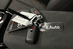 valkoinen Audi S6 e-tron 2025 kuva 42.