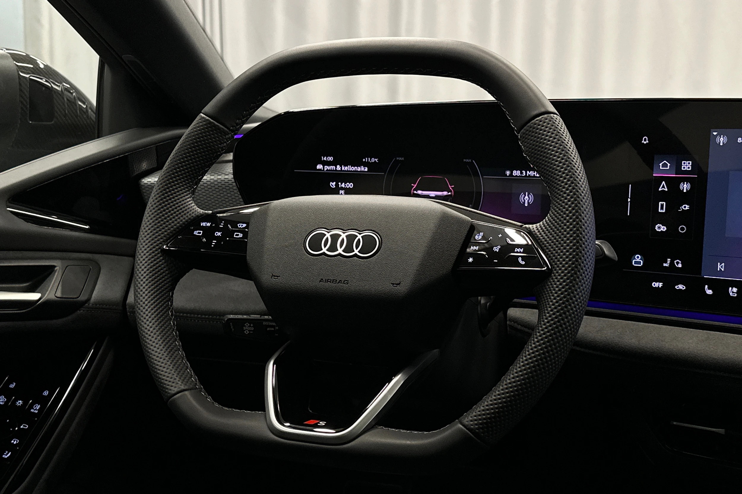sininen Audi S6 e-tron 2025 kuva 20.