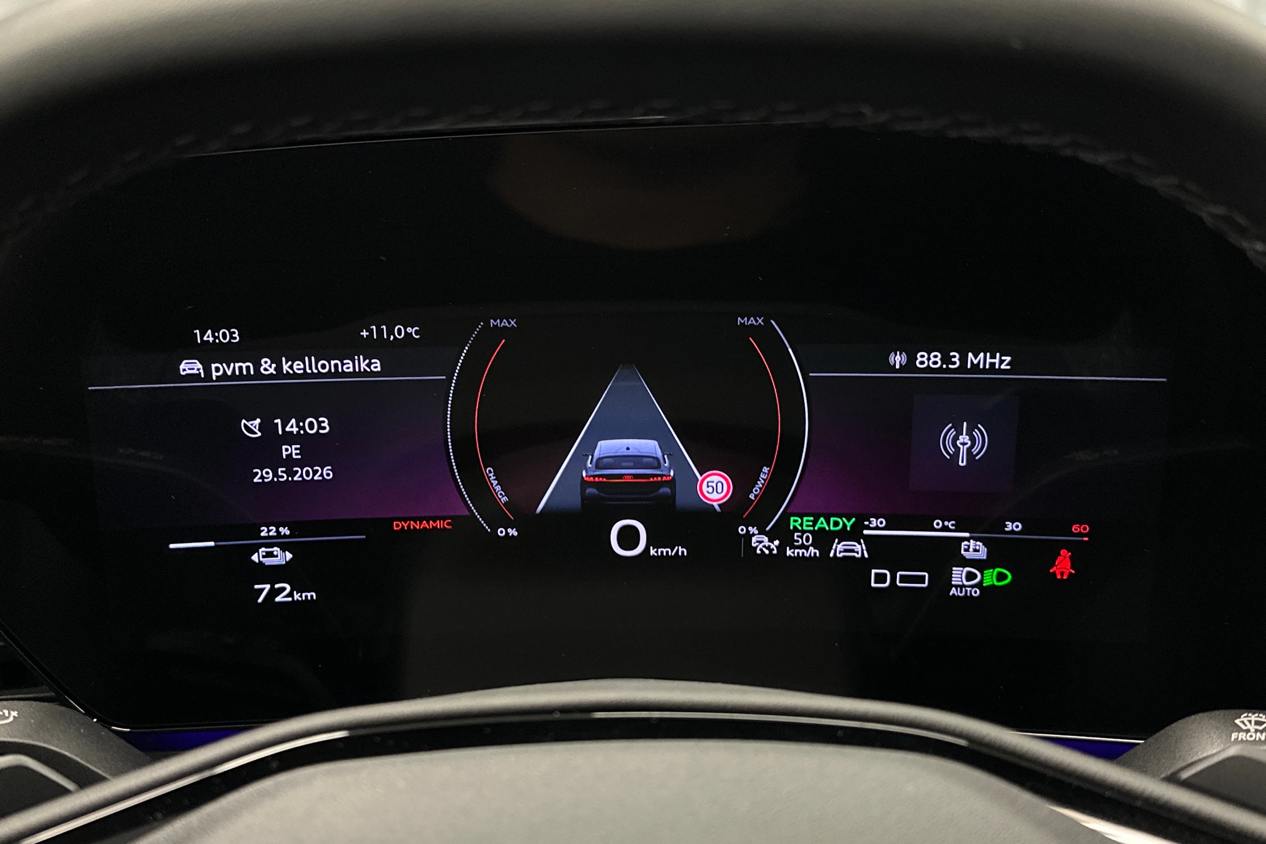 sininen Audi S6 e-tron 2025 kuva 24.
