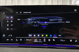 sininen Audi S6 e-tron 2025 kuva 28.