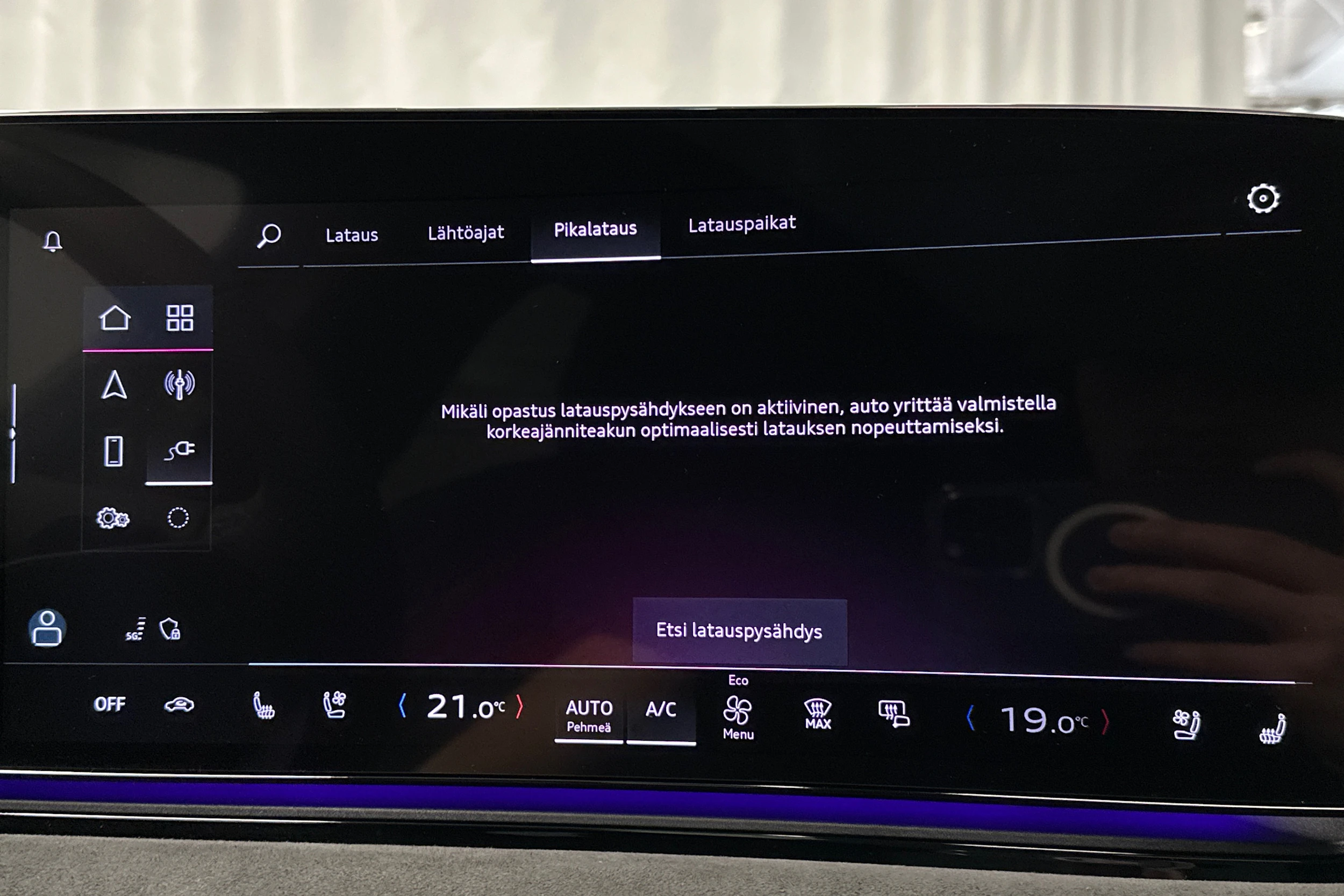sininen Audi S6 e-tron 2025 kuva 30.