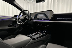 musta Audi S6 e-tron 2025 kuva 7.
