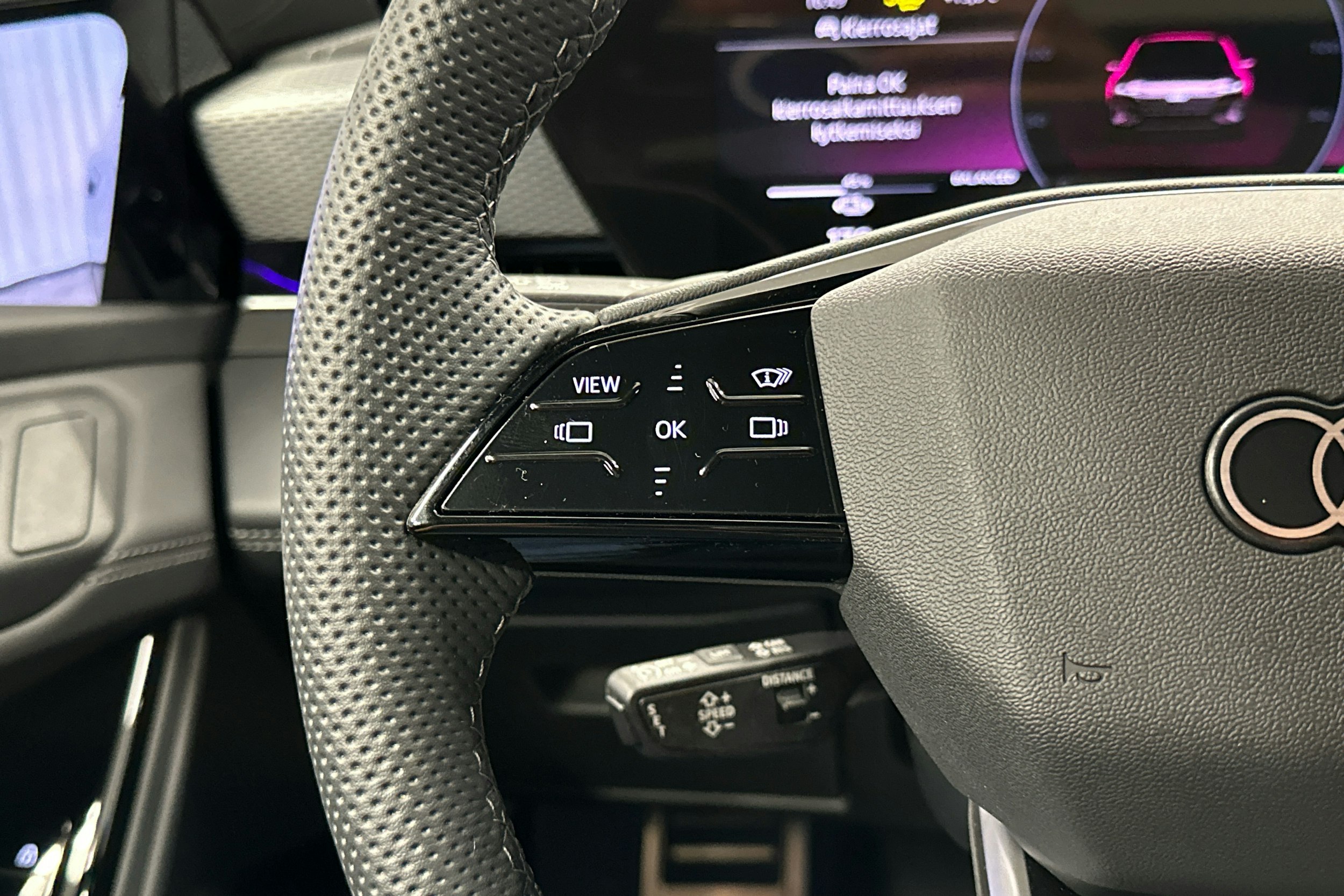 musta Audi S6 e-tron 2025 kuva 9.