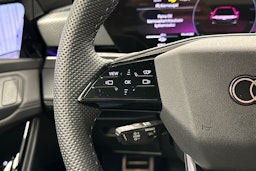 musta Audi S6 e-tron 2025 kuva 9.