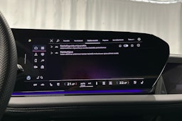 musta Audi S6 e-tron 2025 kuva 17.