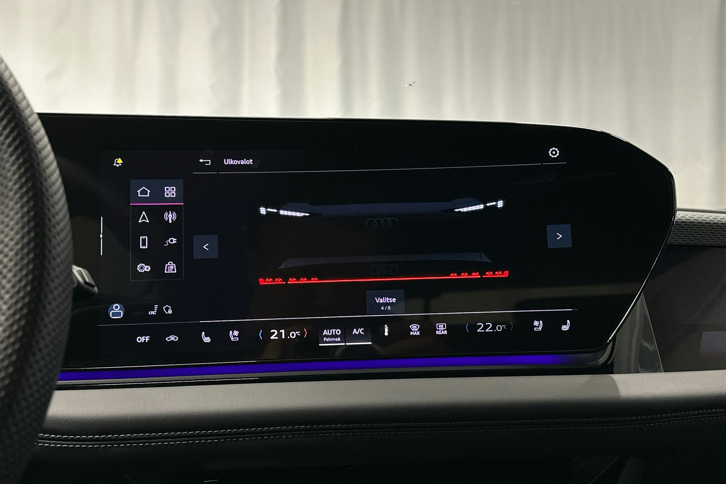 musta Audi S6 e-tron 2025 kuva 20.