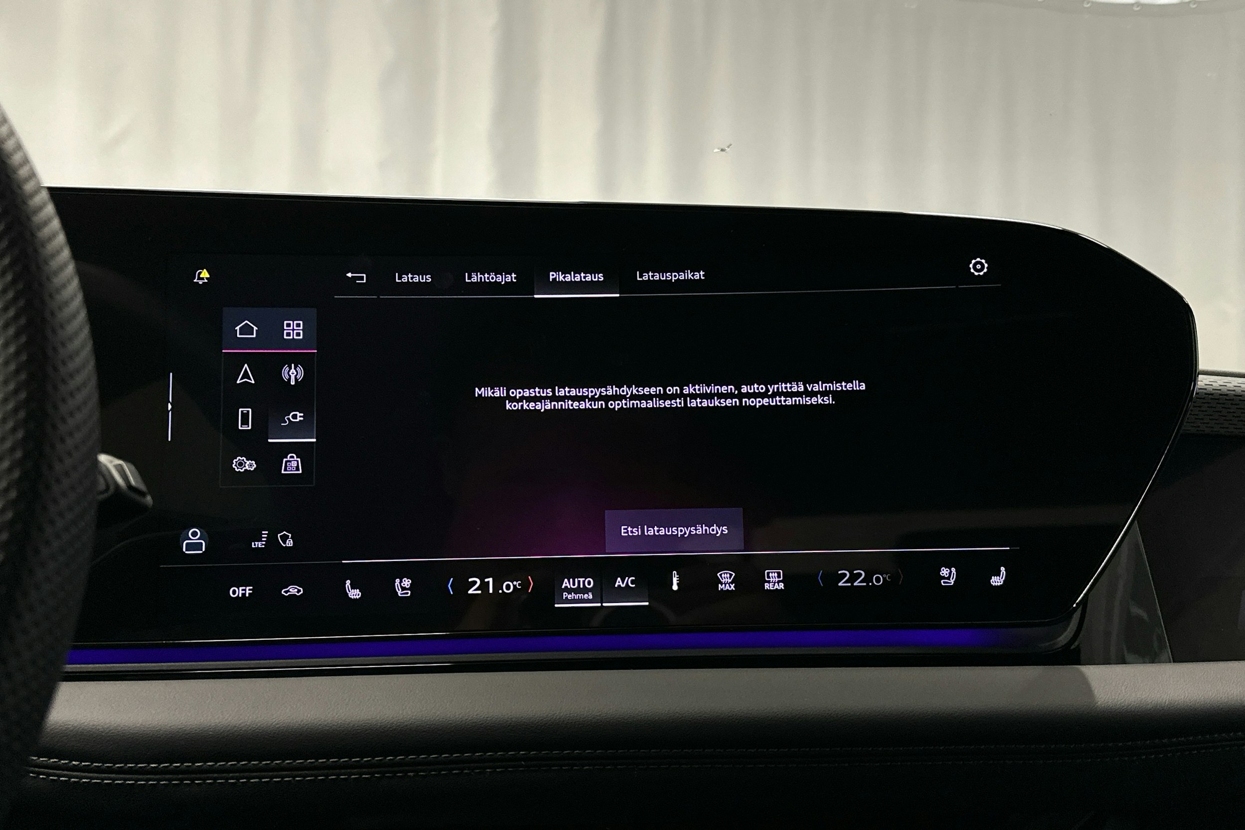musta Audi S6 e-tron 2025 kuva 22.