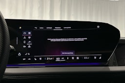 musta Audi S6 e-tron 2025 kuva 22.