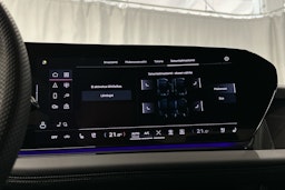 musta Audi S6 e-tron 2025 kuva 25.