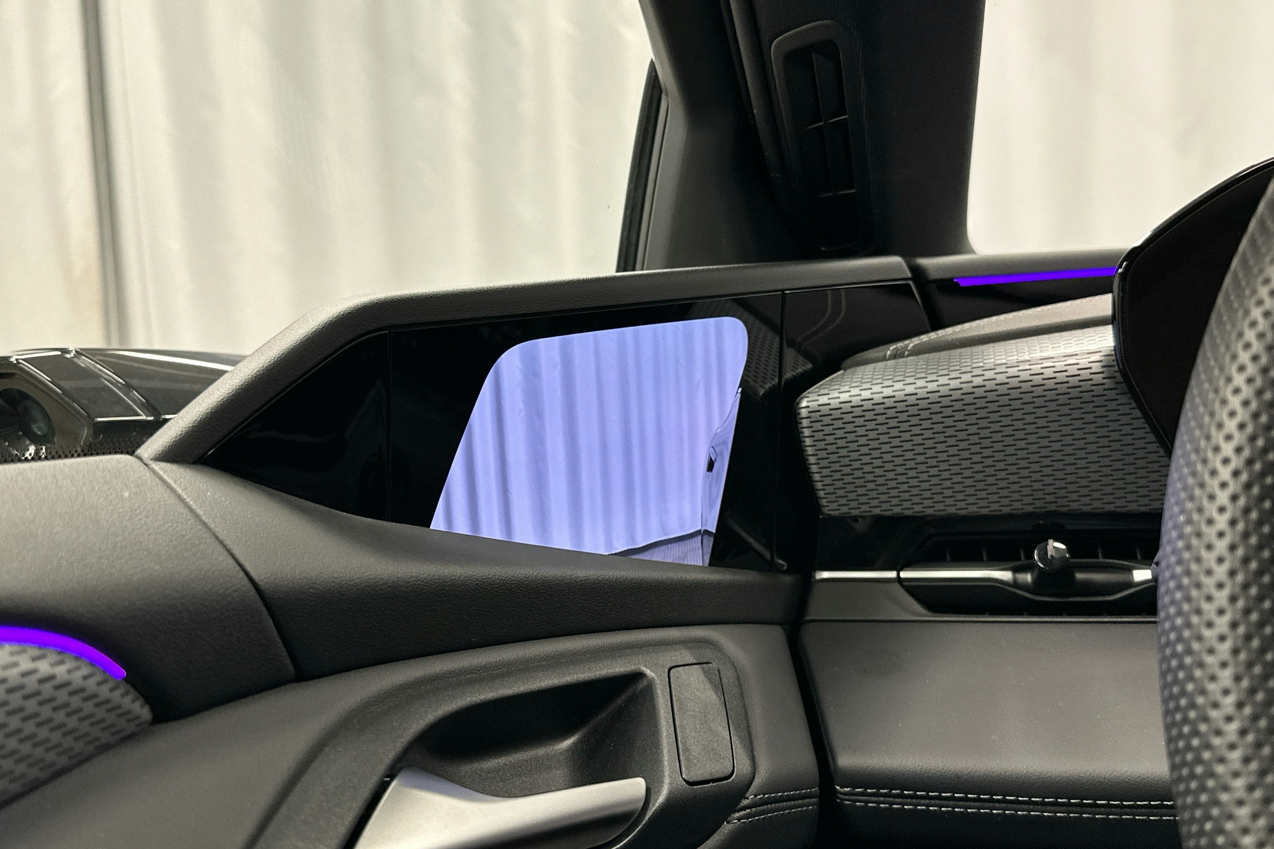 musta Audi S6 e-tron 2025 kuva 30.