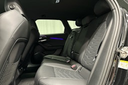 musta Audi S6 e-tron 2025 kuva 35.