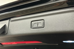 musta Audi S6 e-tron 2025 kuva 38.