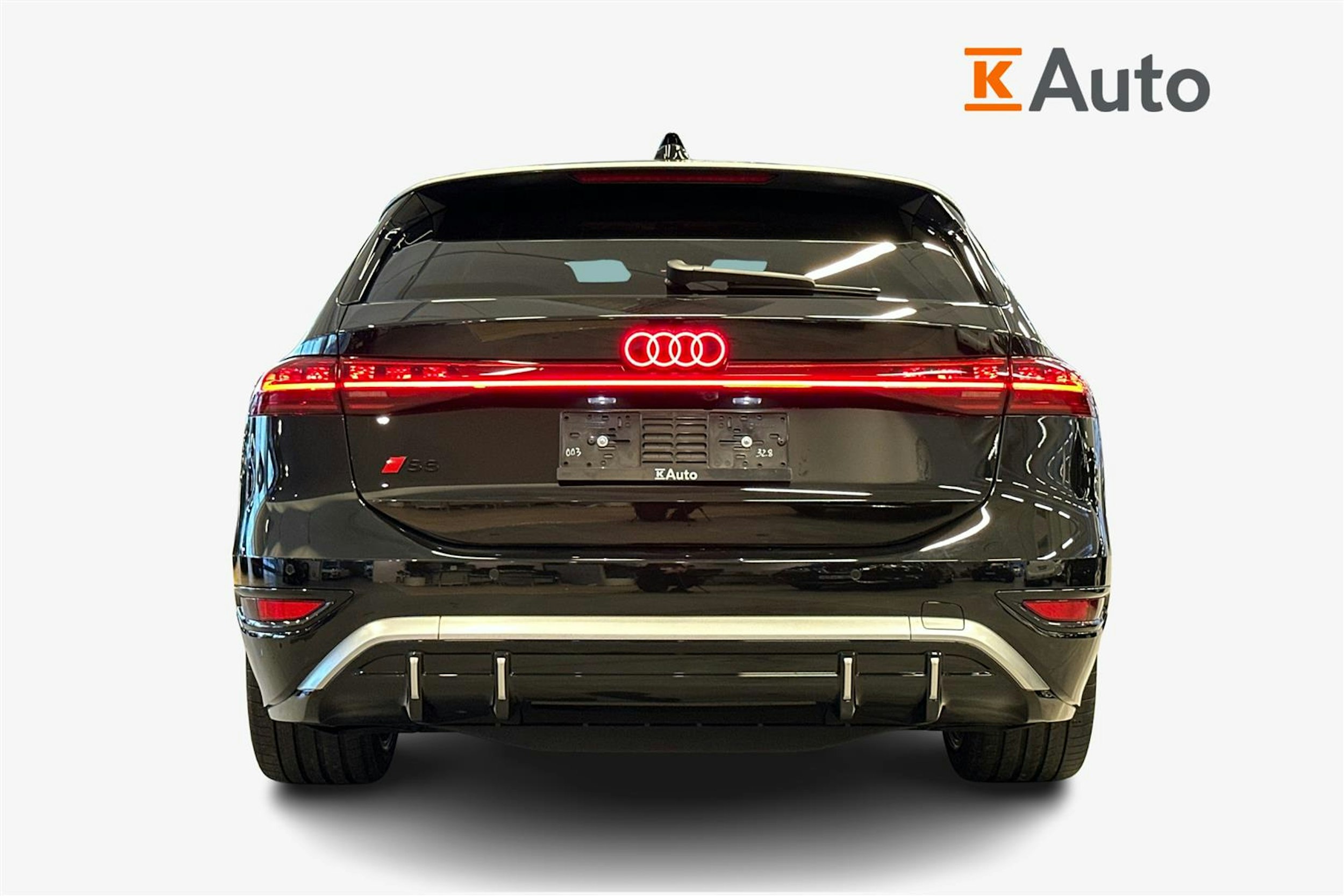 met. musta Audi S6 e-tron 2025 kuva 3.