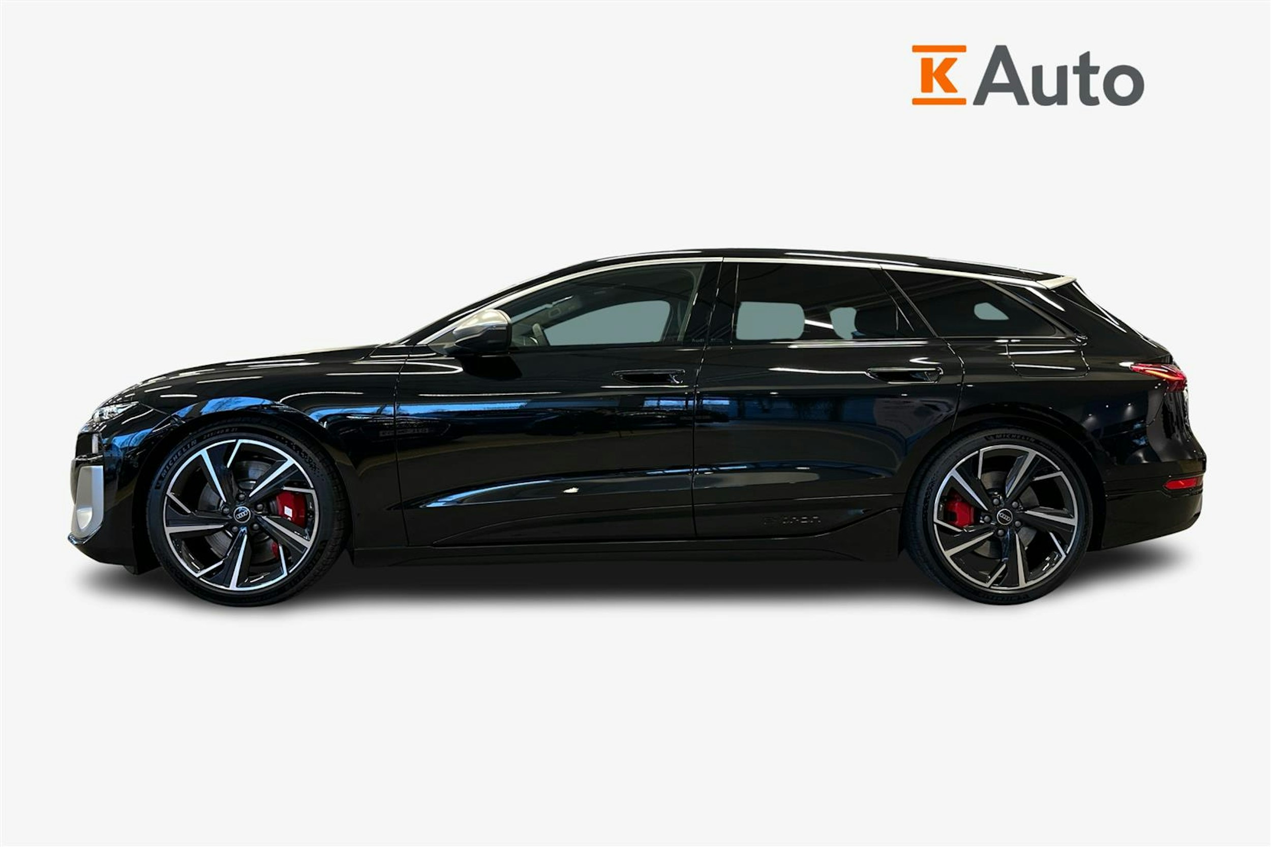 met. musta Audi S6 e-tron 2025 kuva 5.
