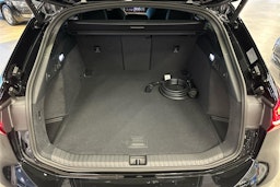 met. musta Audi S6 e-tron 2025 kuva 12.