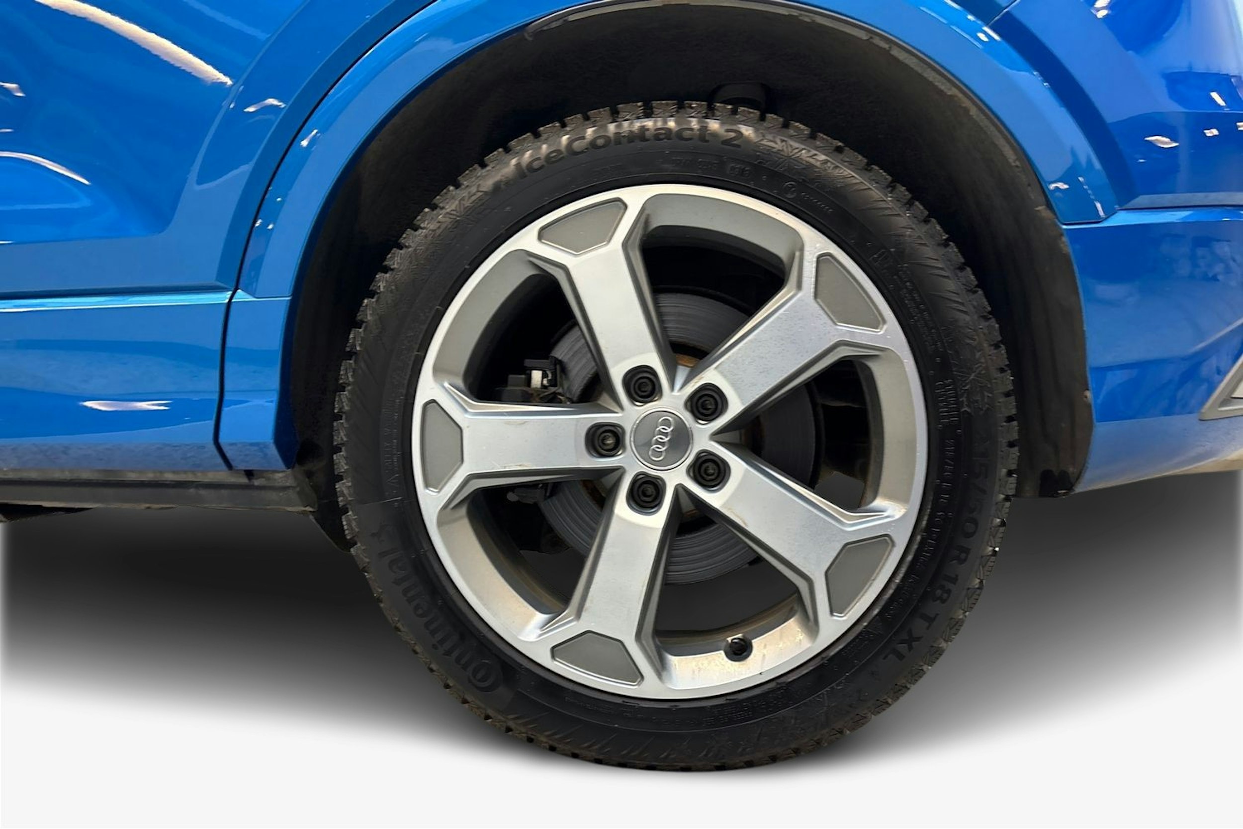 sininen Audi SQ2 2019 kuva 9.