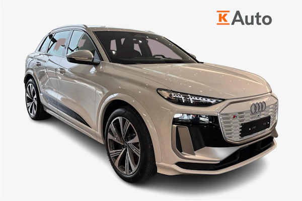 Audi SQ6 e-tron quattro | Panoraama-lasikatto | Punainen nahkaverhoilu | Vetokoukku | Jäätikönvalkoinen-metalliväri