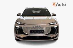 valkoinen Audi SQ6 e-tron 2026 kuva 4.