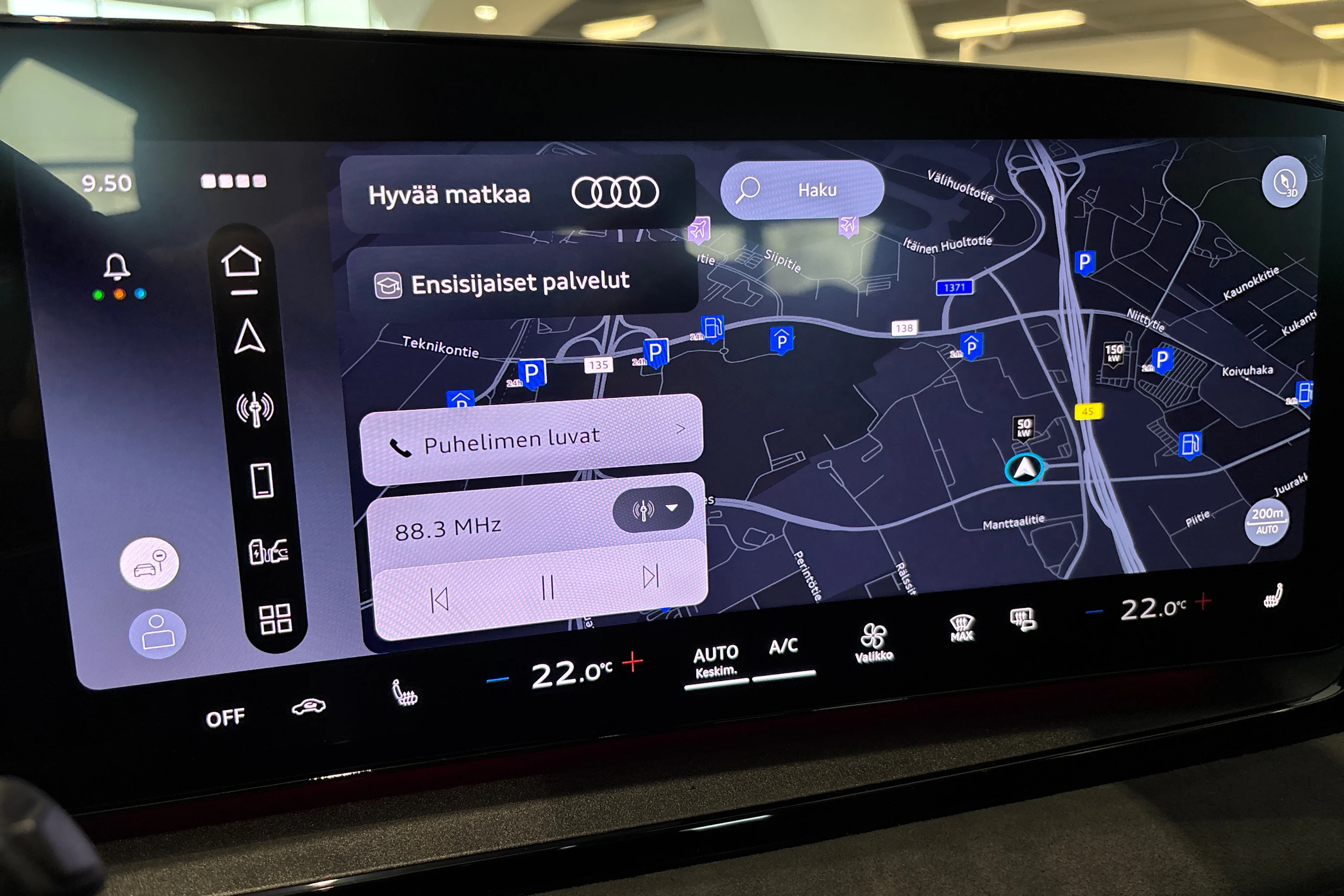 valkoinen Audi SQ6 e-tron 2026 kuva 11.