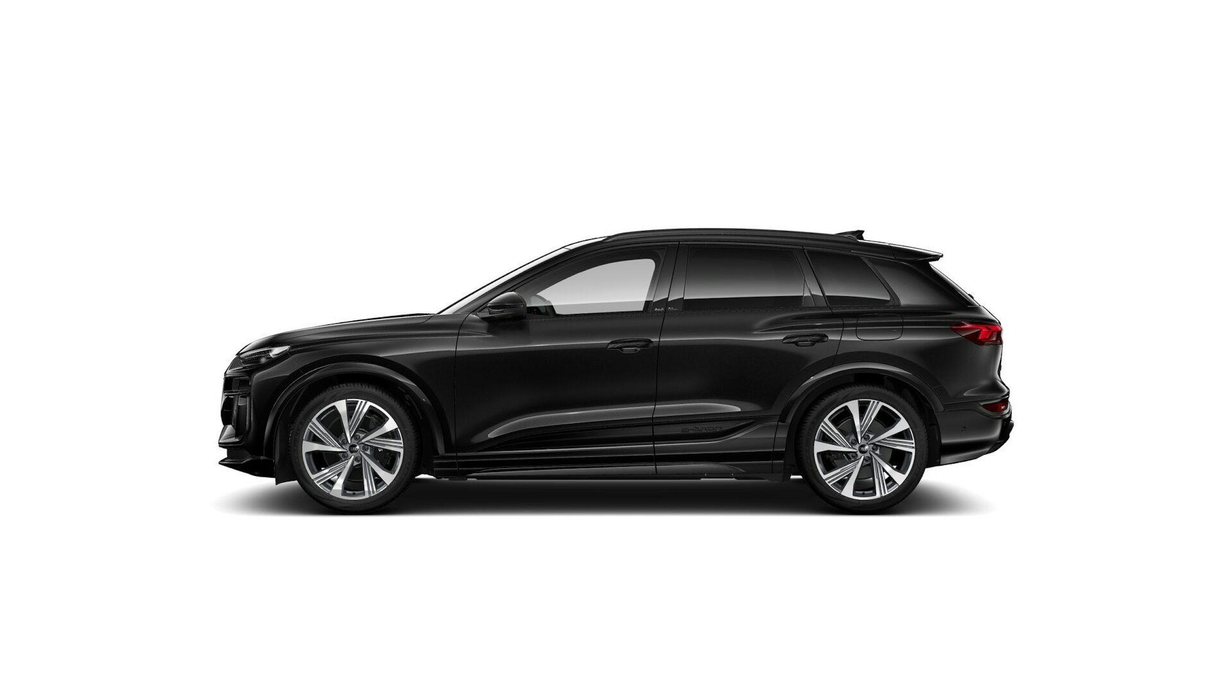 musta Audi SQ6 e-tron 2024 kuva 2.