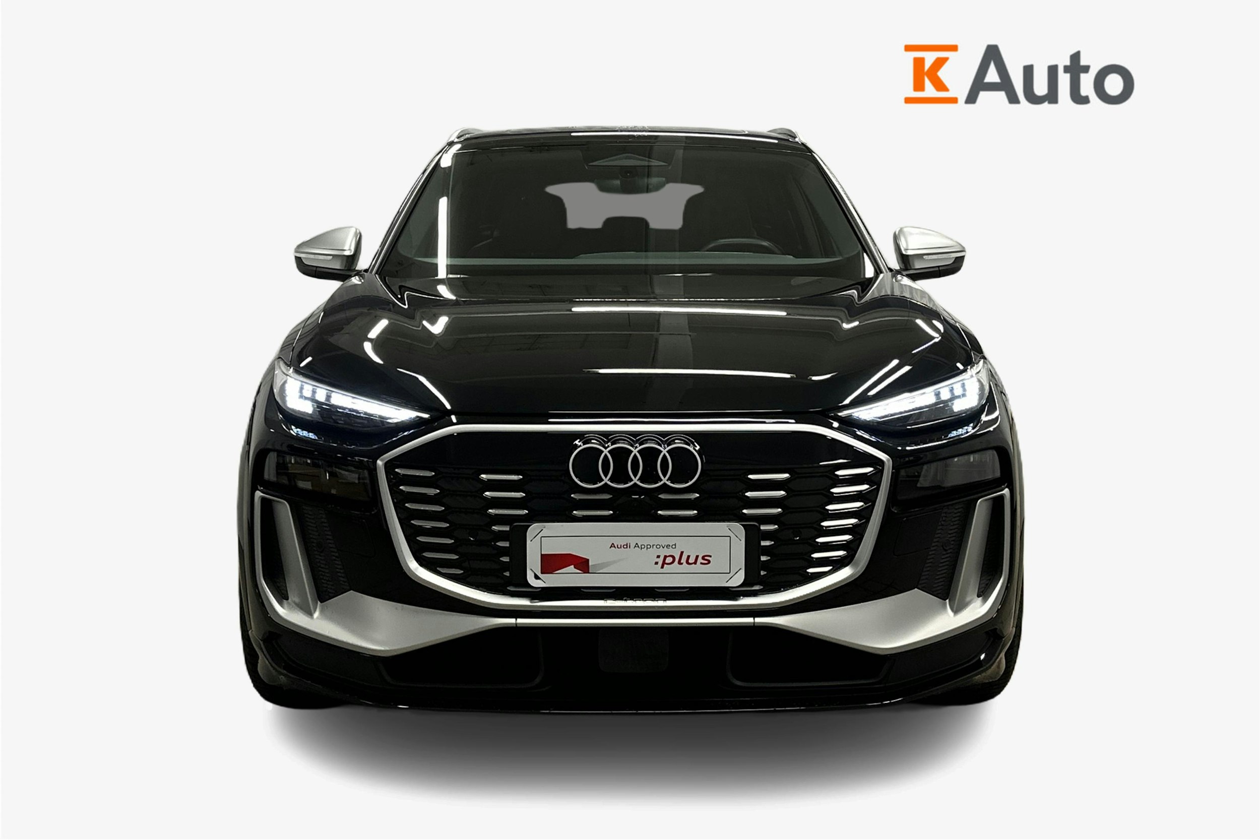 musta Audi SQ6 e-tron 2024 kuva 5.