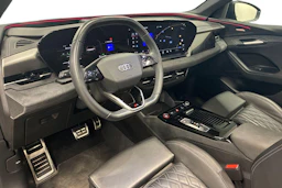 Musta Audi SQ6 e-tron 2024 kuva 6.