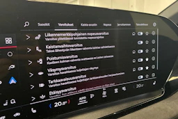 Musta Audi SQ6 e-tron 2024 kuva 19.