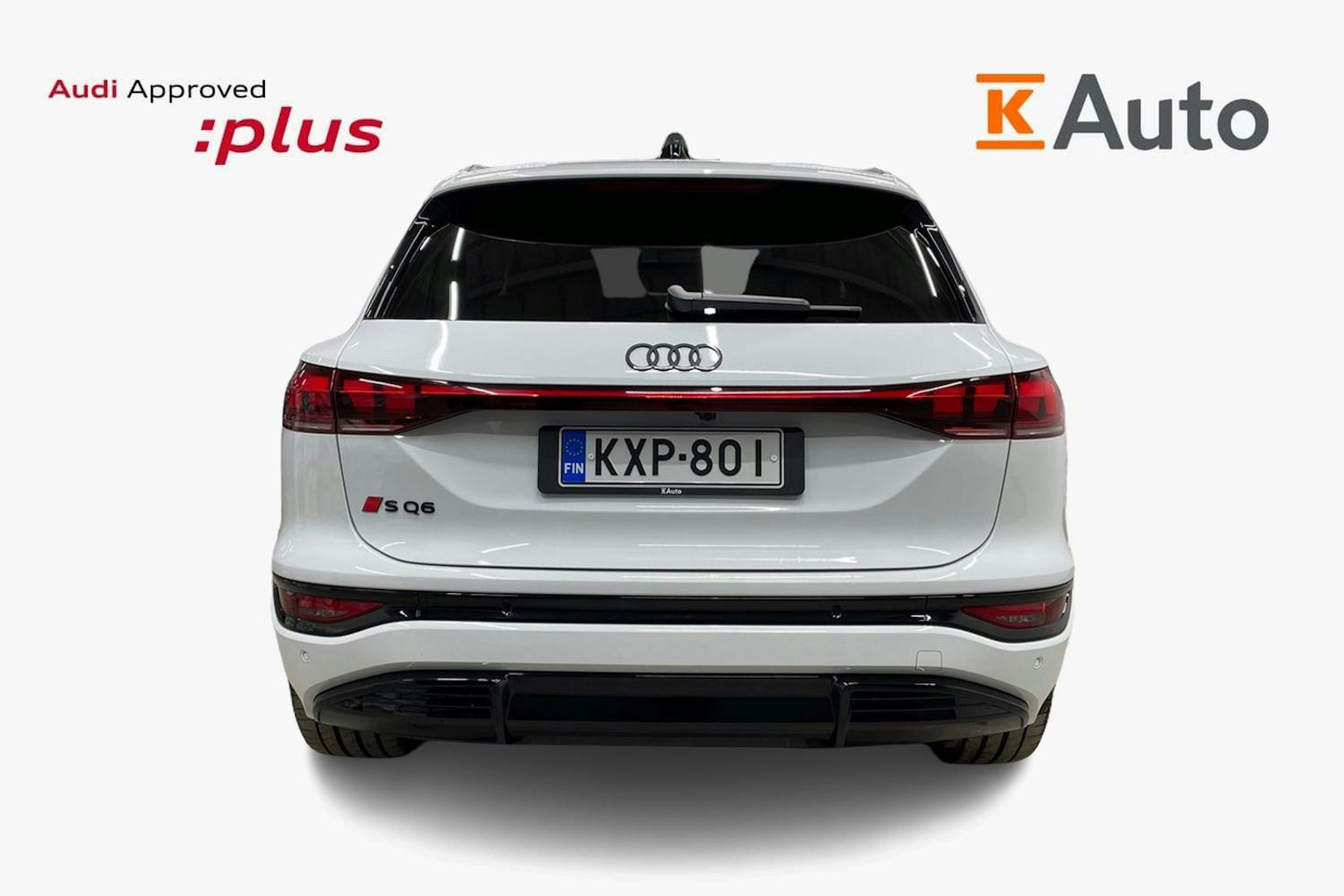 valkoinen Audi SQ6 e-tron 2024 kuva 3.