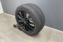 valkoinen Audi SQ6 e-tron 2024 kuva 11.