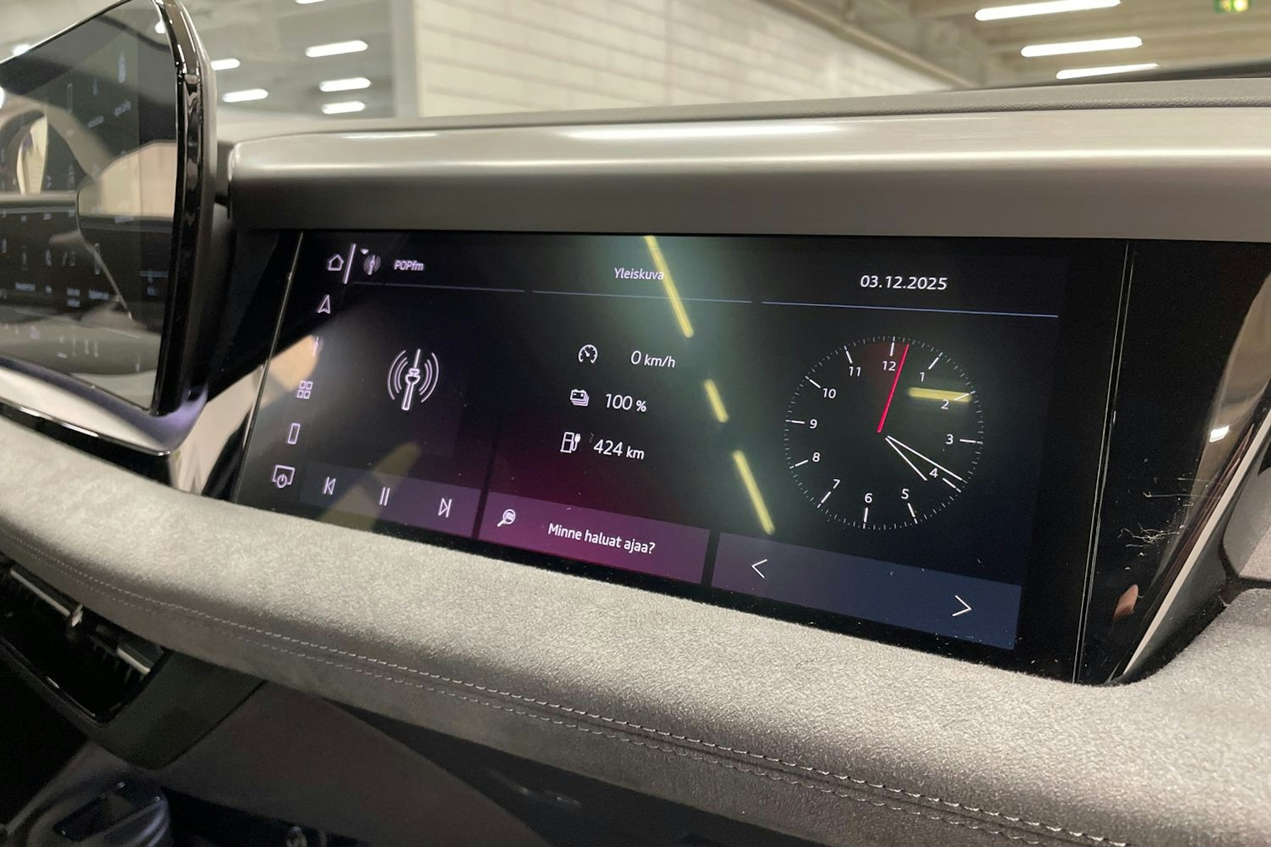 valkoinen Audi SQ6 e-tron 2024 kuva 29.