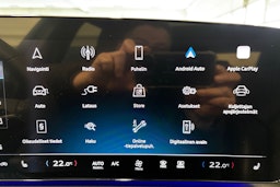 Musta Audi SQ6 e-tron 2025 kuva 25.