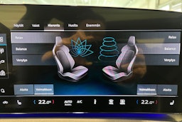 Musta Audi SQ6 e-tron 2025 kuva 28.