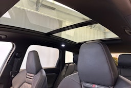 Musta Audi SQ6 e-tron 2025 kuva 29.