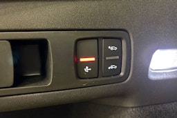 Musta Audi SQ6 e-tron 2025 kuva 33.