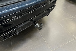 met. Sininen Audi SQ6 e-tron 2024 kuva 25.