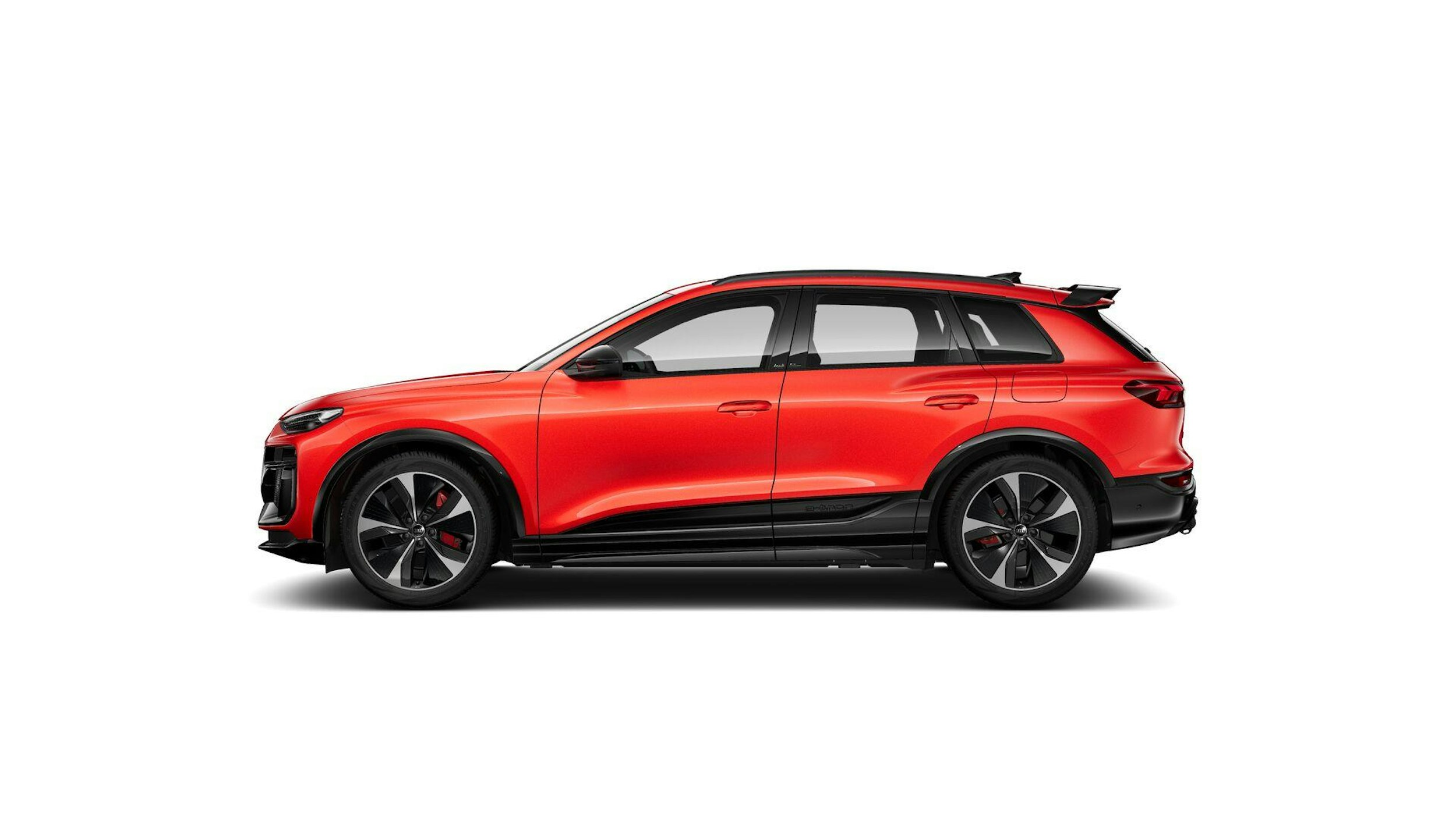 punainen Audi SQ6 e-tron 2025 kuva 6.