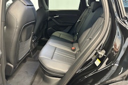 musta Audi SQ6 e-tron 2025 kuva 4.