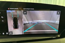 musta Audi SQ6 e-tron 2025 kuva 9.