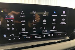 musta Audi SQ6 e-tron 2025 kuva 16.