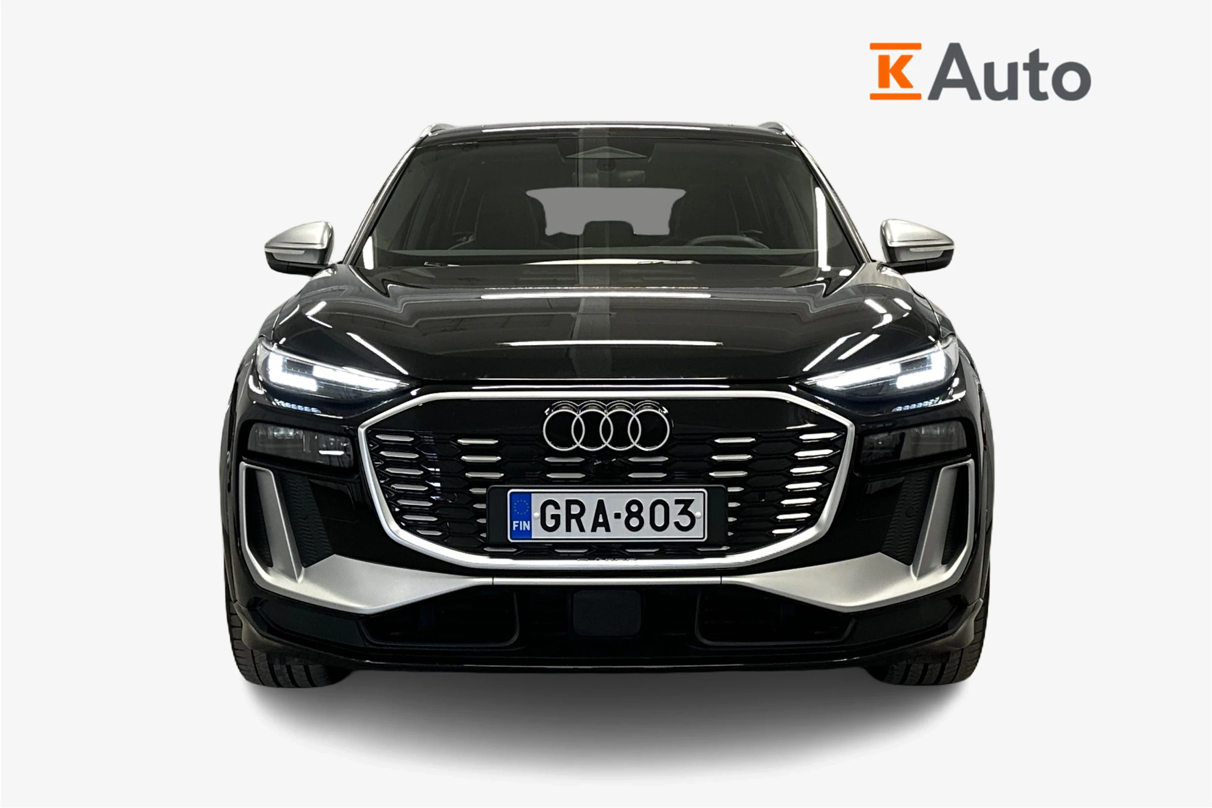 musta Audi SQ6 e-tron 2025 kuva 5.