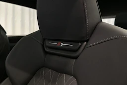 musta Audi SQ6 e-tron 2025 kuva 41.
