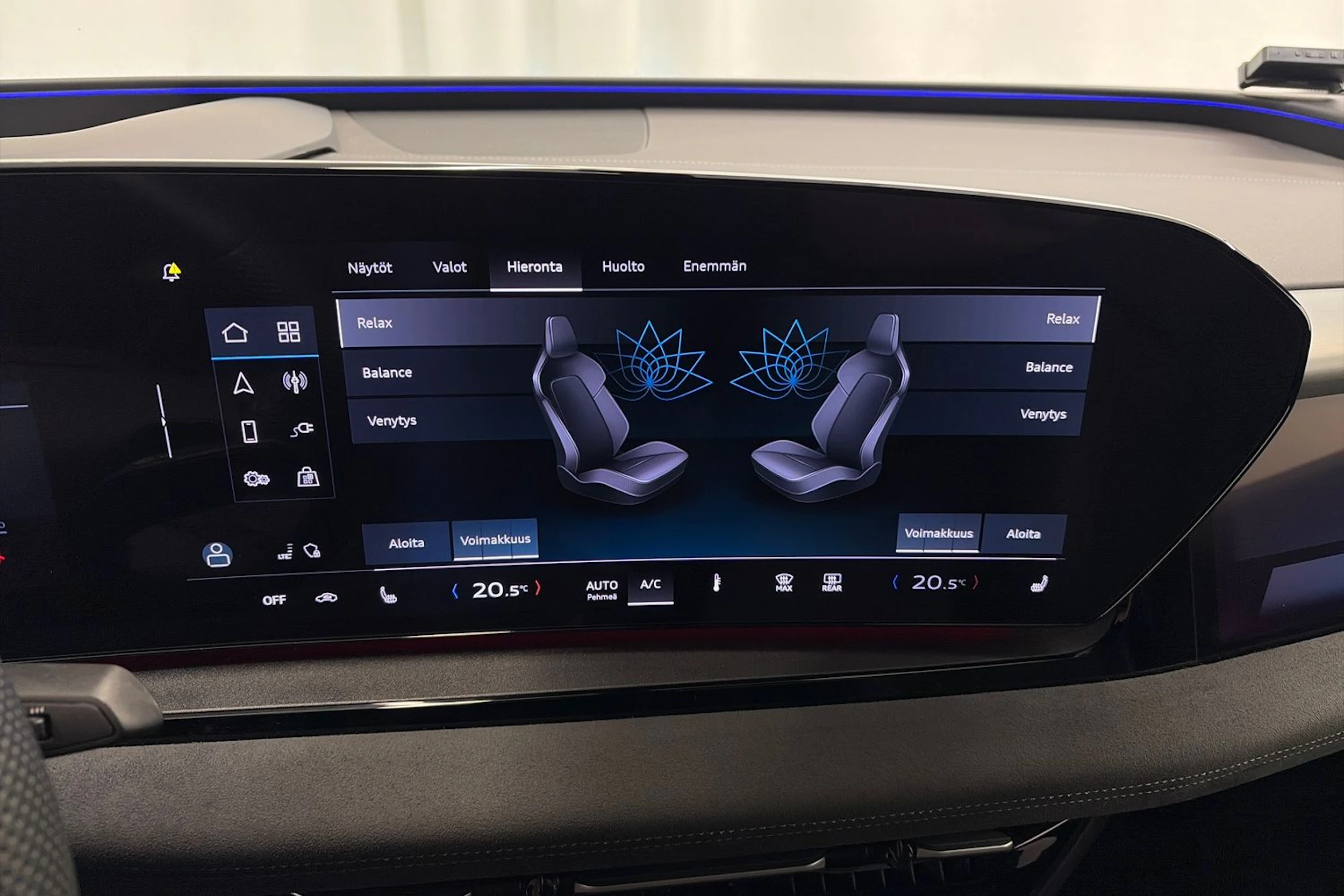 Musta Audi SQ6 e-tron 2025 kuva 30.